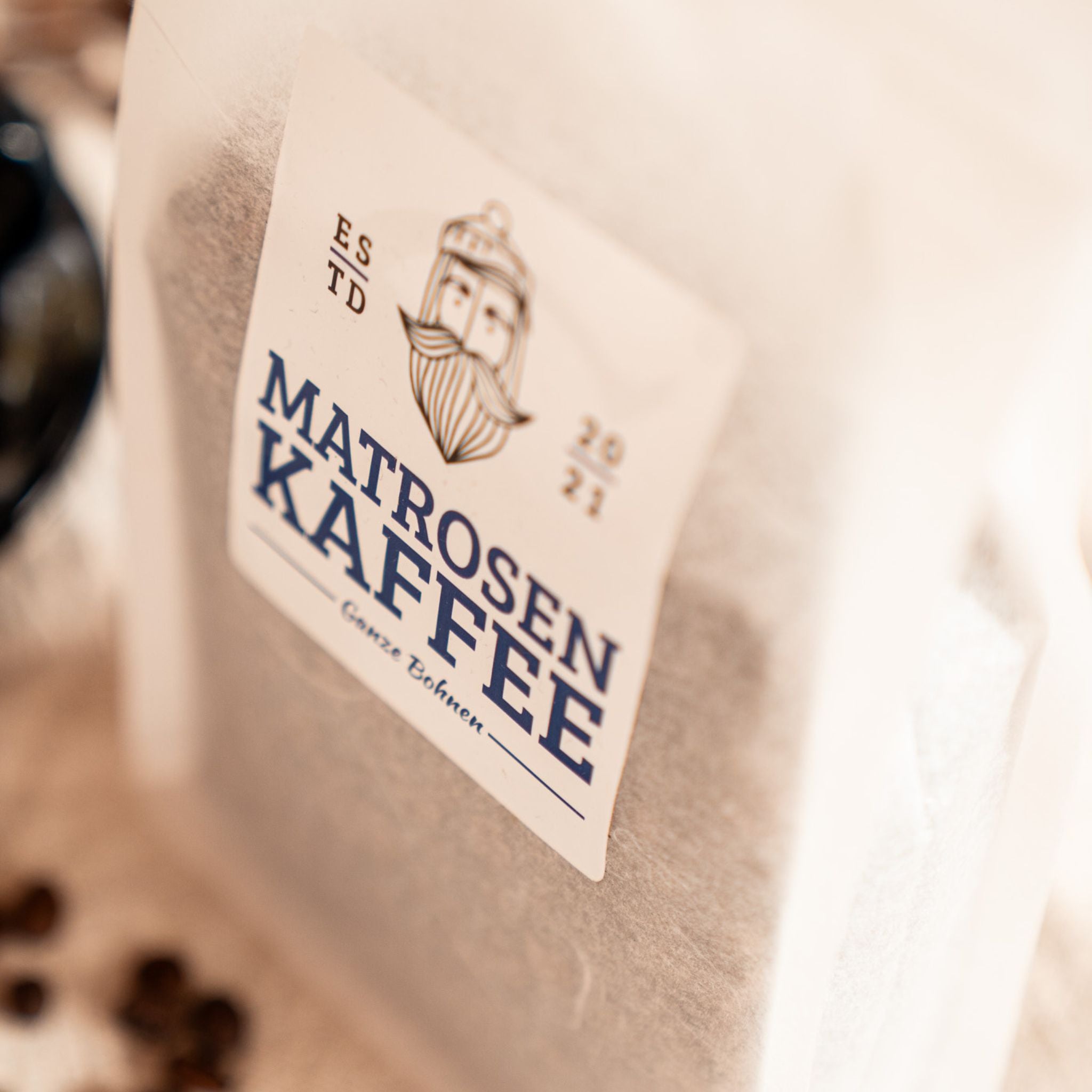 Detailaufnahme Matrosenkaffee Verpackung – Espresso Blend von Fangfrisch