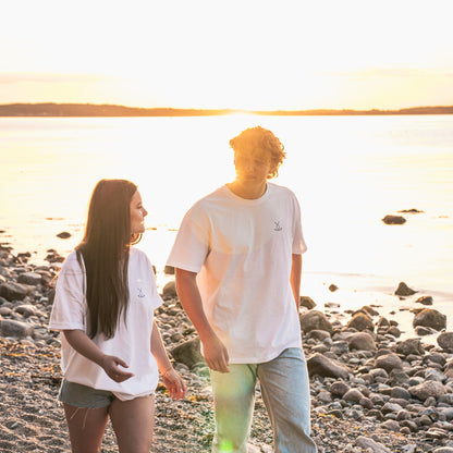 T-SHIRT NICHT DORSCHDREHEN getragen am Strand im Sommer