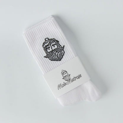 Weiße Fangfrisch Socken in Verpackung mit maritimem Logo „Matrose“